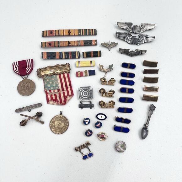 WWII USAAF U.S. Army Air Force Pilot Flight Wings - Ribbon Bars Various Pins - Picture 1 of 14